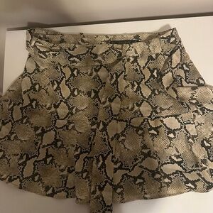 Zara Basic Monochrome Snake Pattern Skirt